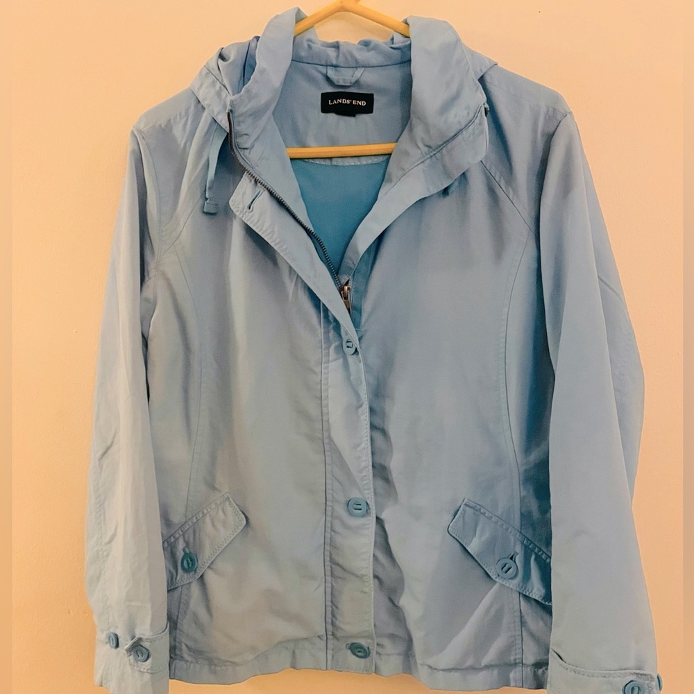 Lands End    Woman’s Windbreaker Plus Rain  Coat